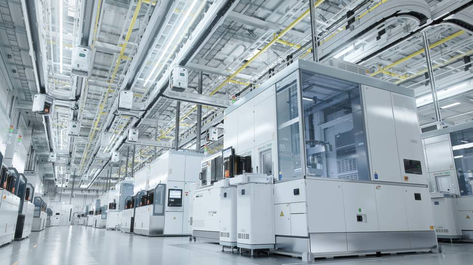 Semiconductor fabrication cleanroom with an overhead wafer transfer system
